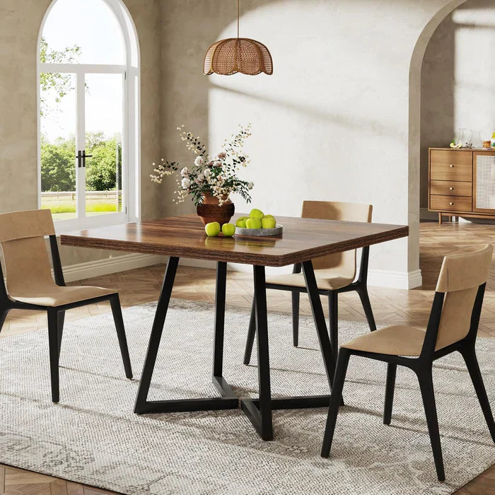 Qual è la misura ideale per un tavolo da pranzo quadrato? Guida completa