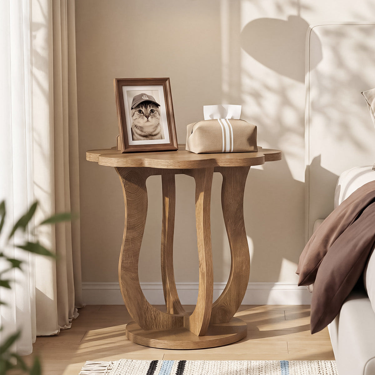 Tribesigns Tavolino moderno da 65 cm, tavolino laterale a forma di fiore, comodino con gamba artistica