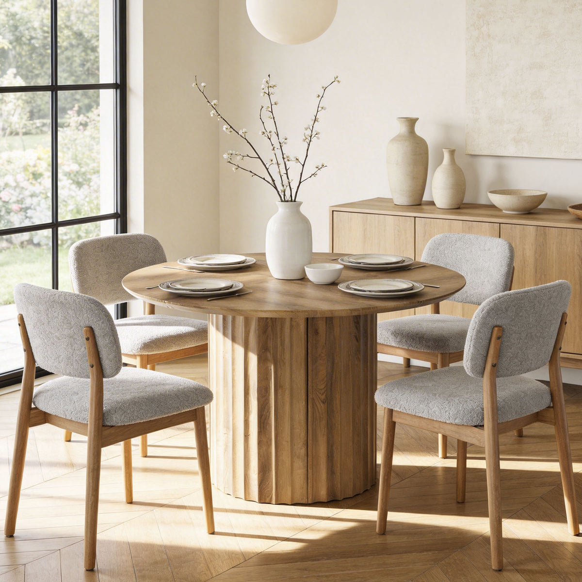 Tavolo da Pranzo Rotondo con Base a Colonna Scanalata, Ø 120 cm, per 4–6 Persone